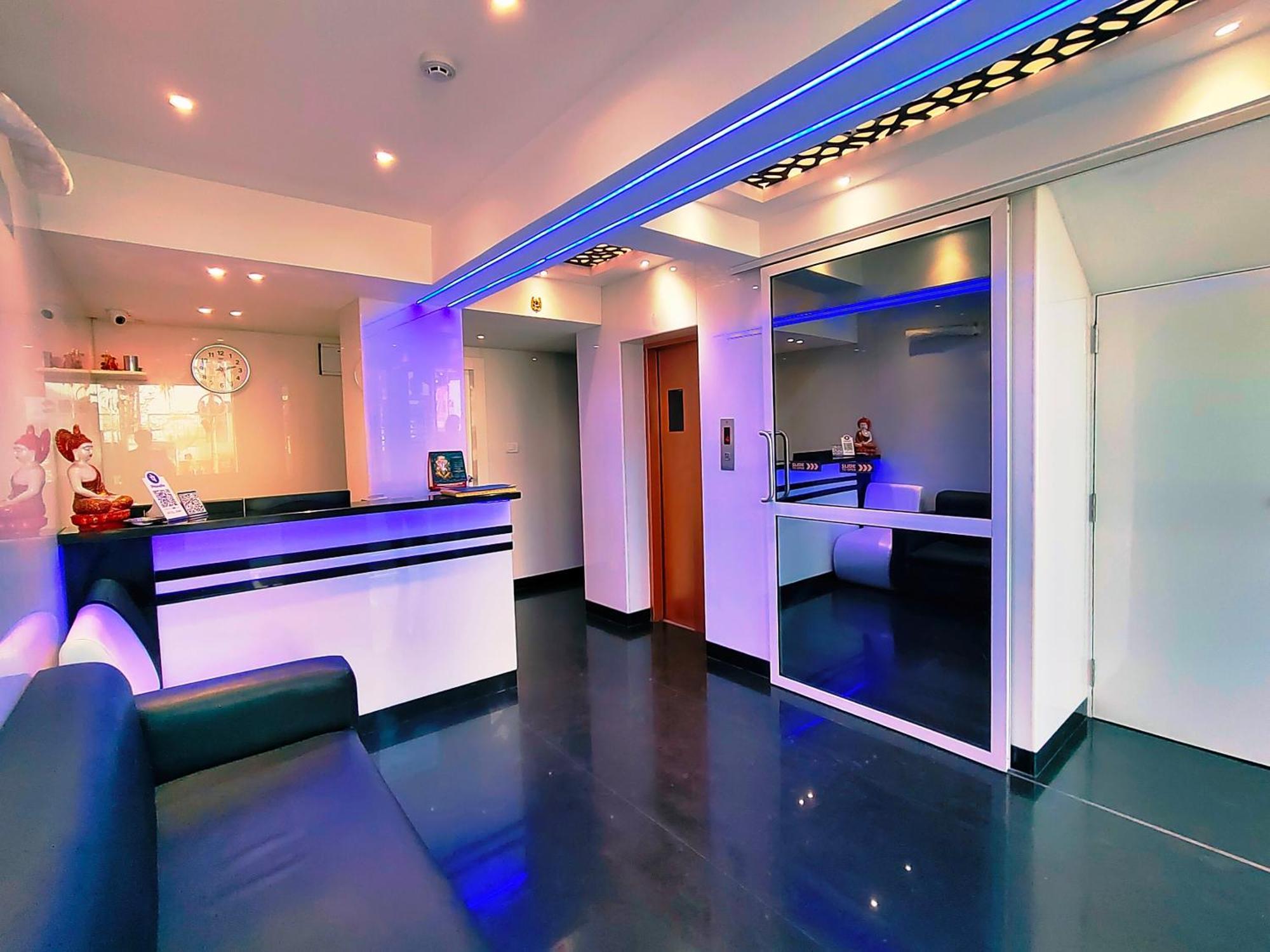 Hotel Steam Calcutta Extérieur photo