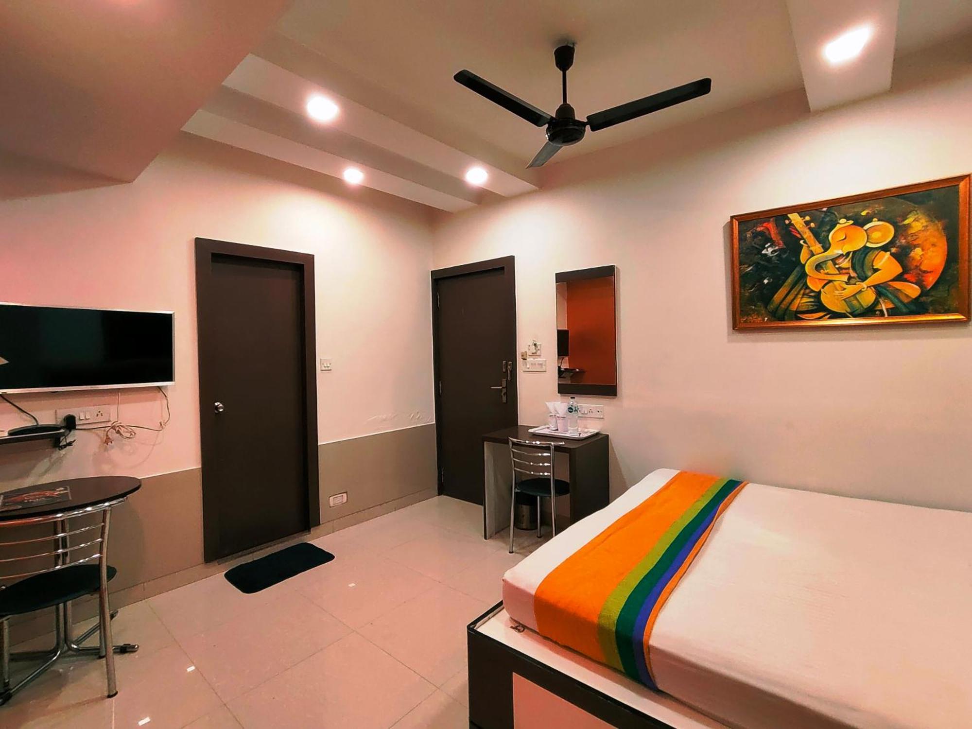 Hotel Steam Calcutta Extérieur photo