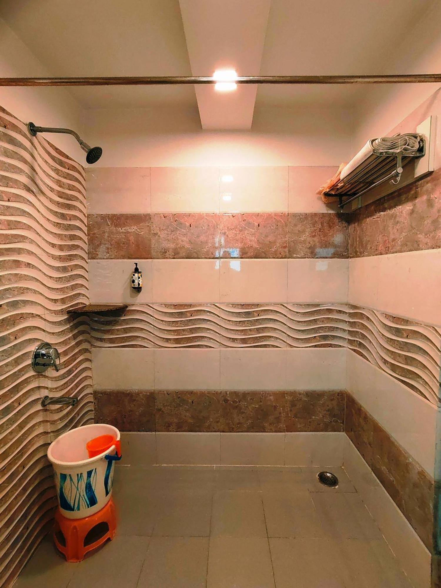 Hotel Steam Calcutta Extérieur photo