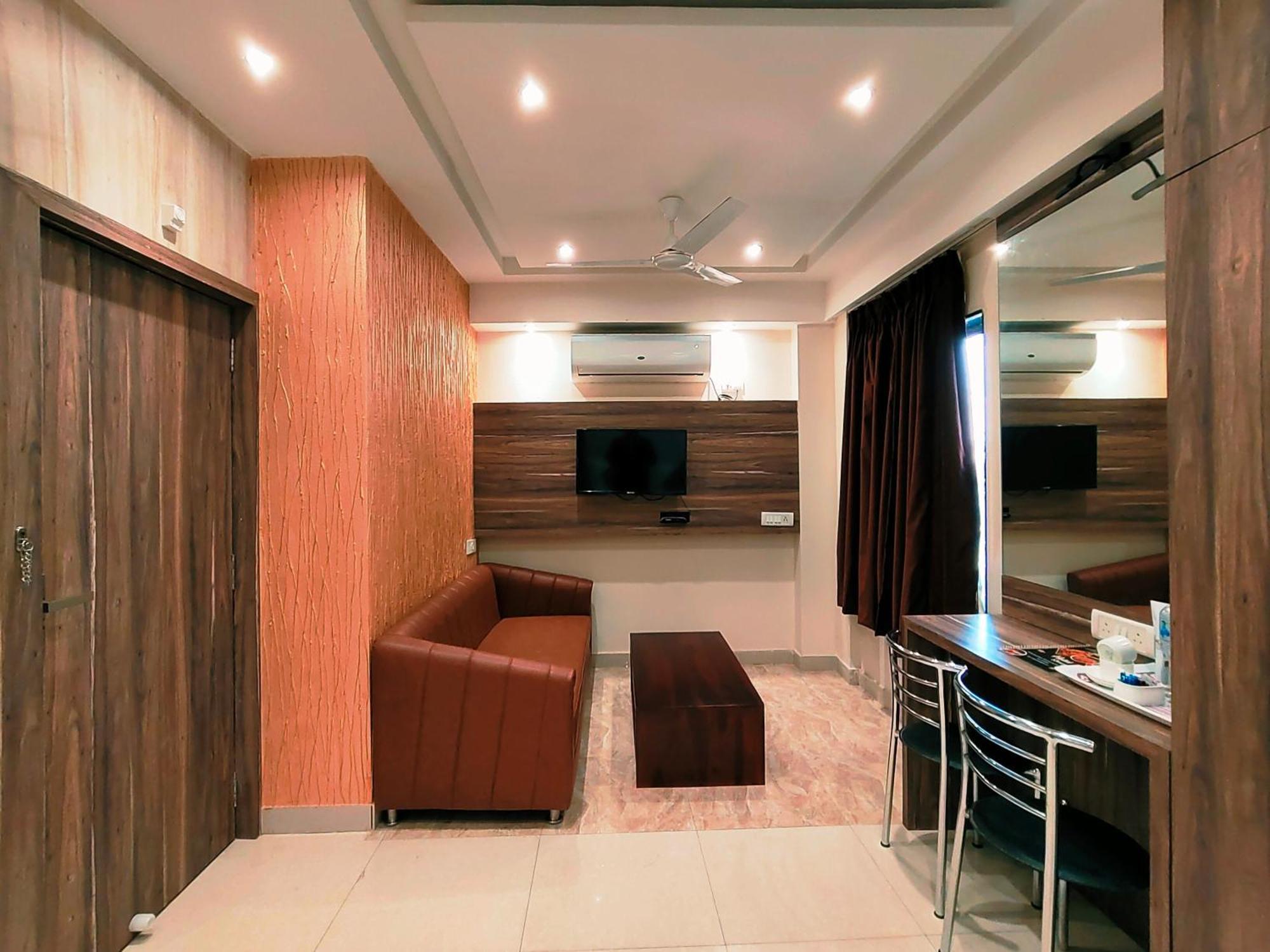 Hotel Steam Calcutta Extérieur photo