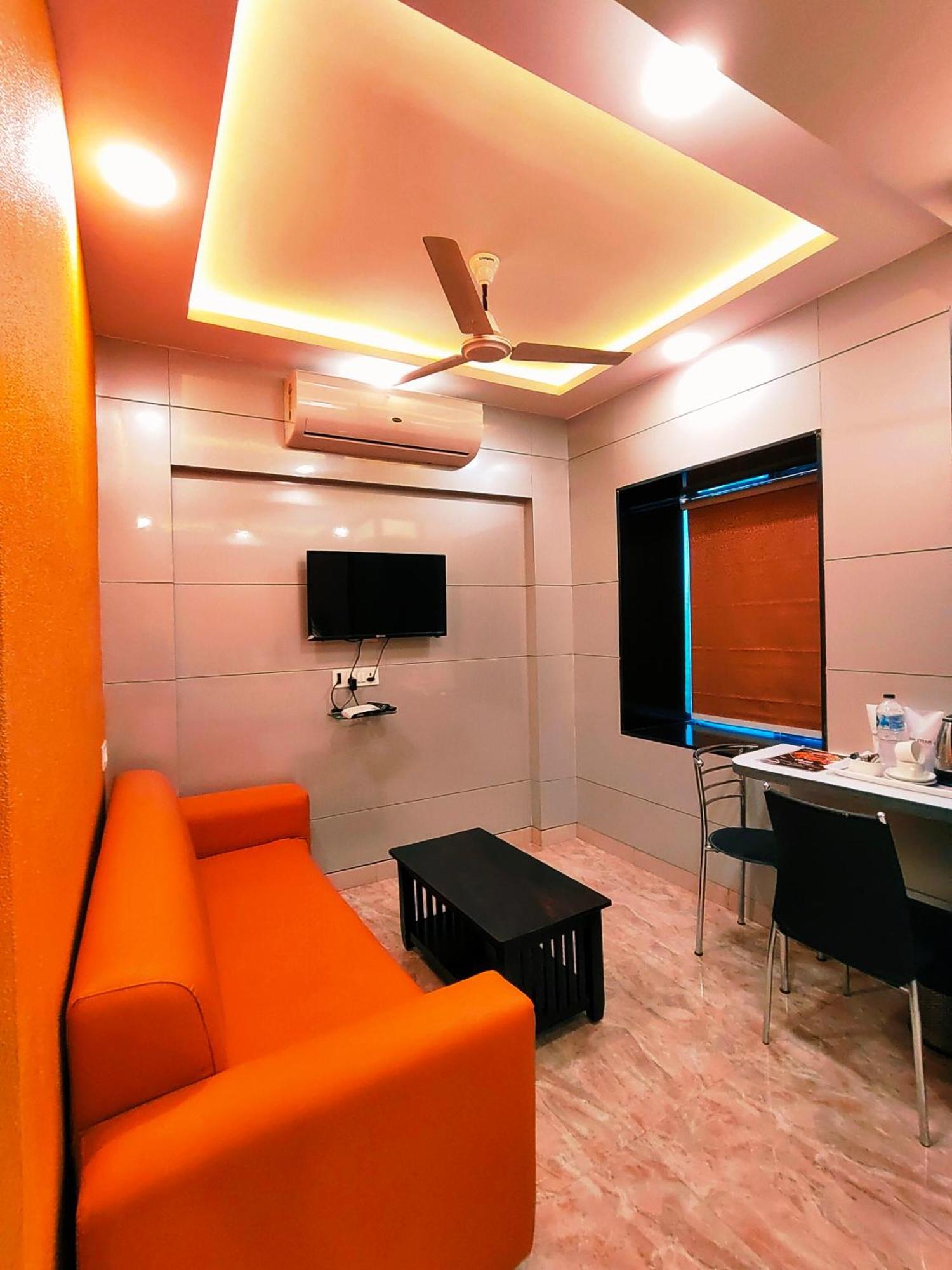 Hotel Steam Calcutta Extérieur photo