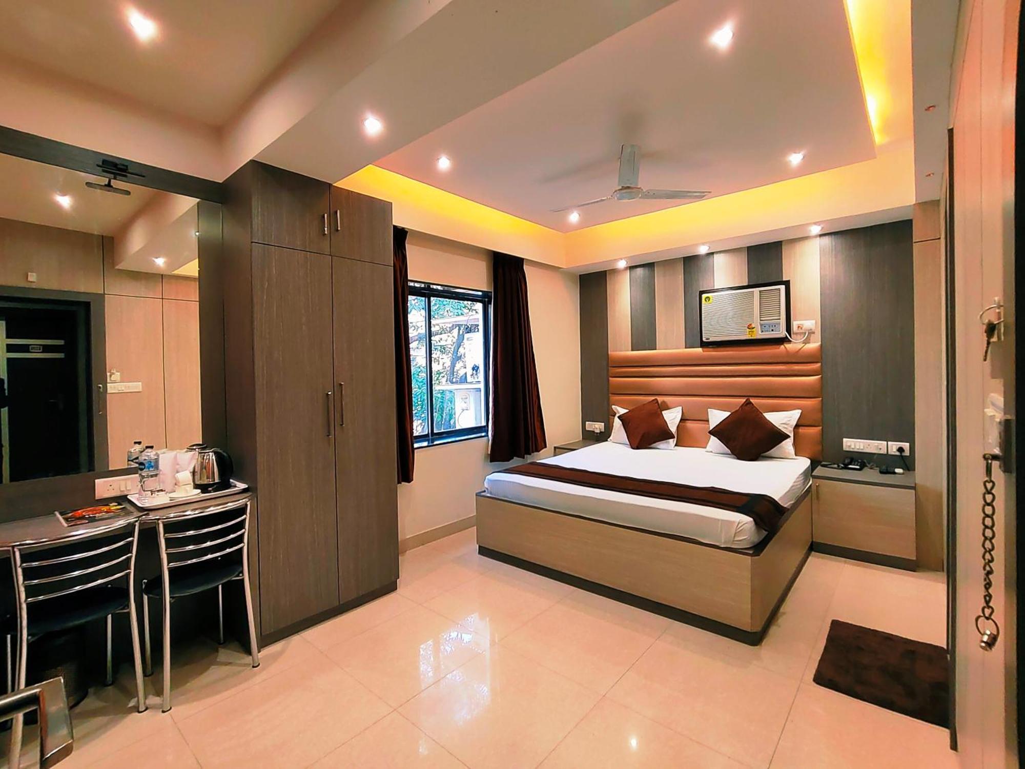 Hotel Steam Calcutta Extérieur photo